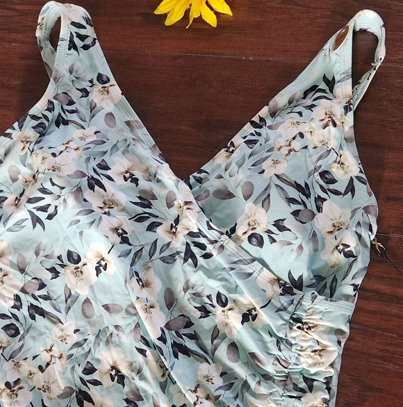 NipTuck Swim Boho Breeze Light Blue Floral Printed Swimsuit NWT - Picture 4 of 7